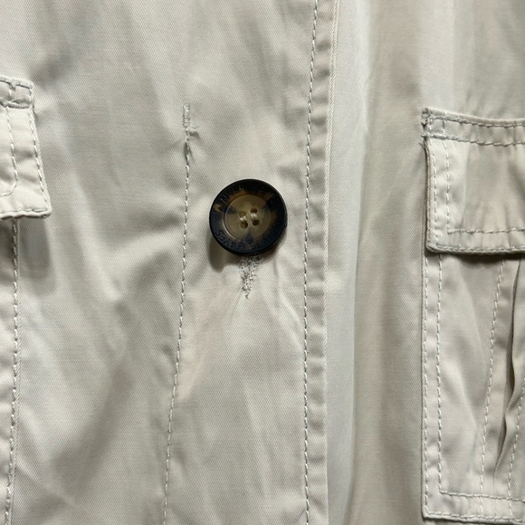 Denver Hayes, size 2XL cream color, trenchcoat for front pockets - Picture 4 of 11